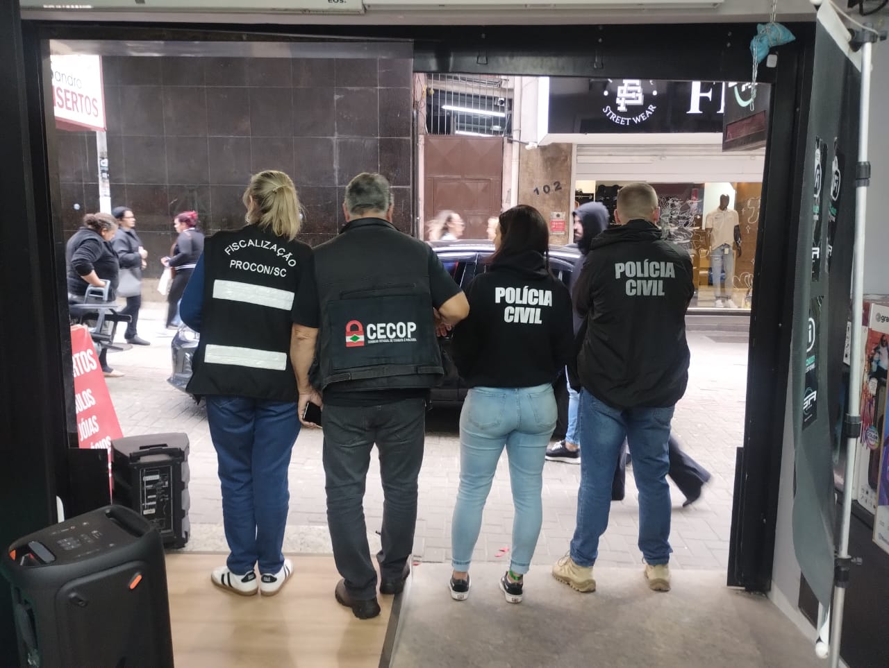 Operação da Polícia Civil, Procon SC e Cecop