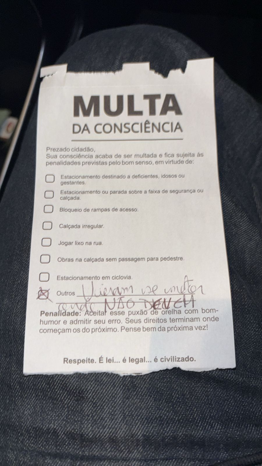 Bilhete com ameaça foi deixado no veículo do CRM-SC