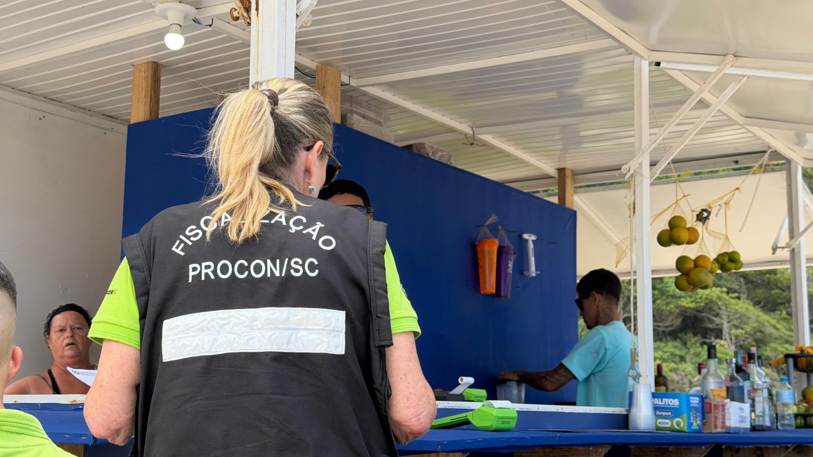 Fiscalização do PROCON/SC em Canasvieiras