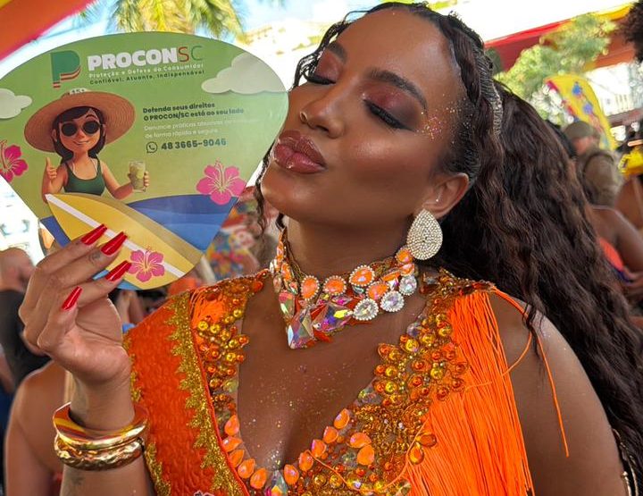 Carnaval com direitos: PROCON/SC inicia atividades no Berbigão do Boca